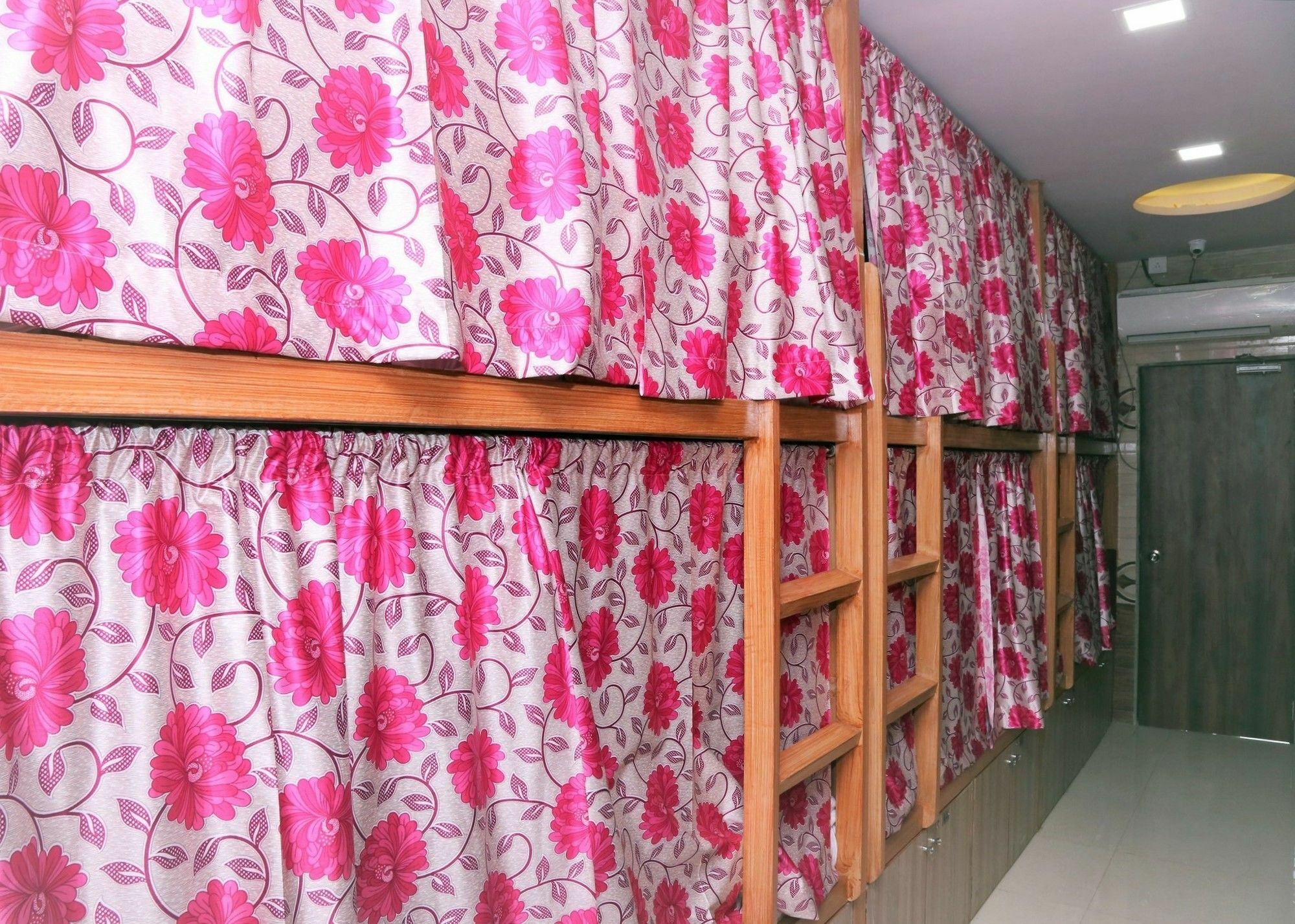 Delta Dormitory Bombaj Exteriér fotografie